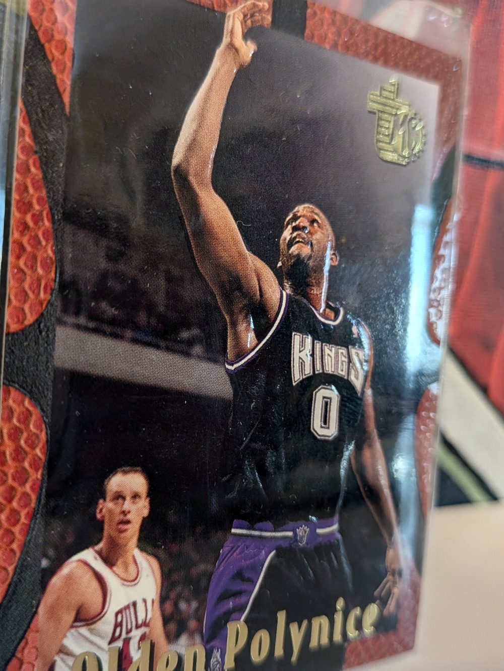 1995 Topps Embossed Olden Polynice (Sacramento Kings)